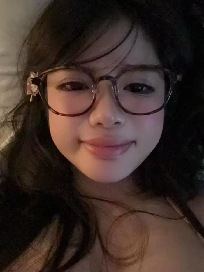 gái mạng cute cuốn hút