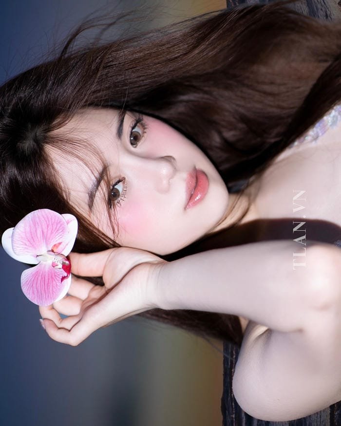 gái mạng cute lung linh