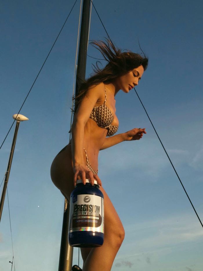 gái tây sành điệu