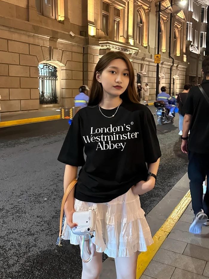 gái xinh Trung Quốc sắc sảo