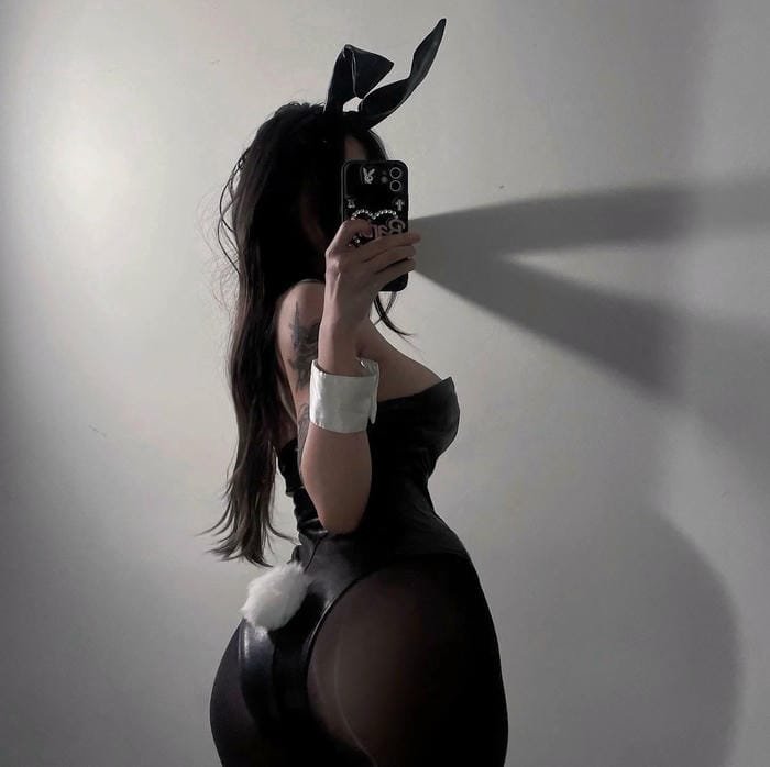 gái xinh cosplay đơn giản