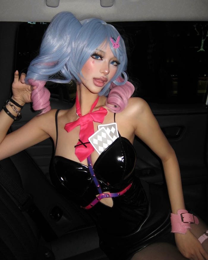 gái xinh cosplay hiện đại