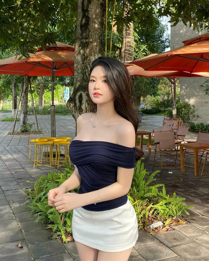 gái xinh cute rực rỡ