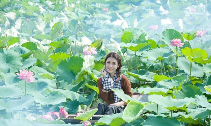 gái xinh đầm sen cực chất