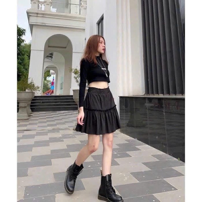 gái xinh mặc váy xếp ly lung linh