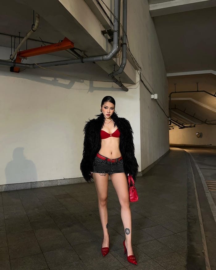 gái xinh ngầu đầy tự tin