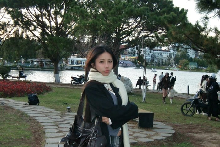 gái xinh ngầu sắc sảo