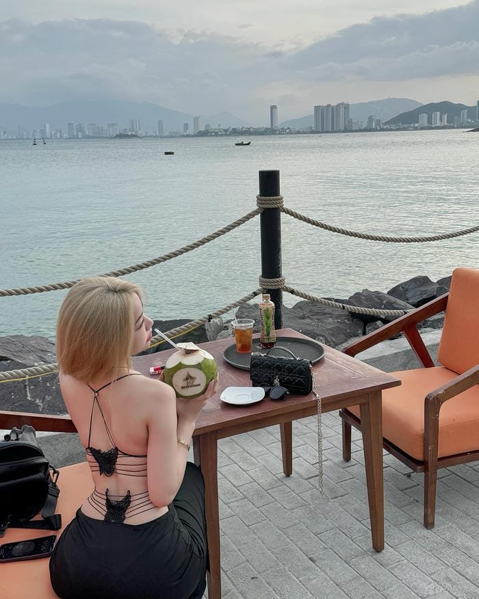 gái xinh nóng bỏng vóc dáng cân đối xinh đẹp