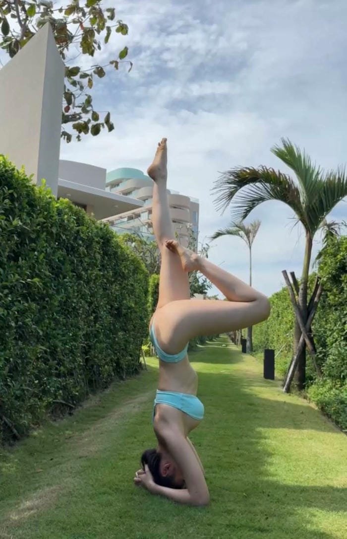 gái xinh tập yoga ấn tượng