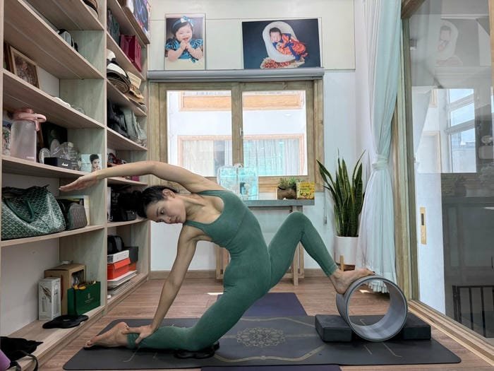gái xinh tập yoga cực chất