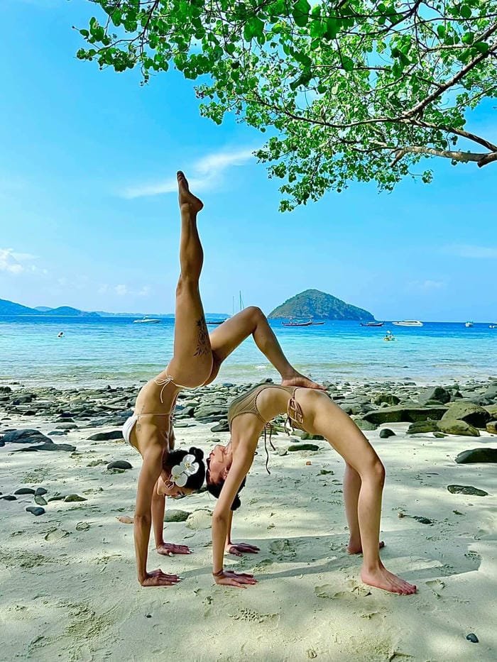 gái xinh tập yoga đẹp độc