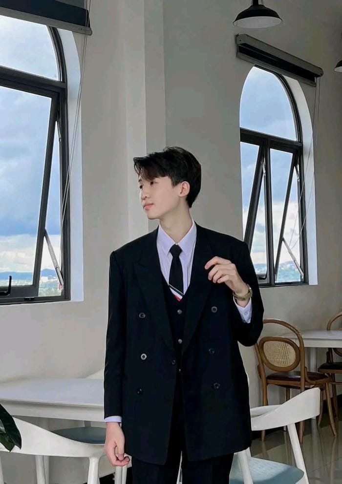 gương mặt trai đẹp k10